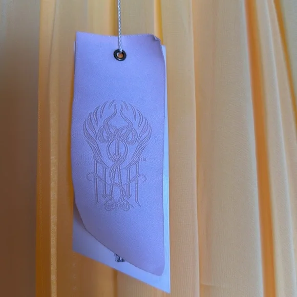 HAH hot as hell dress size xs/s Elegant Yellow Off-Shoulder Dress  C2 - Picture 3 of 8